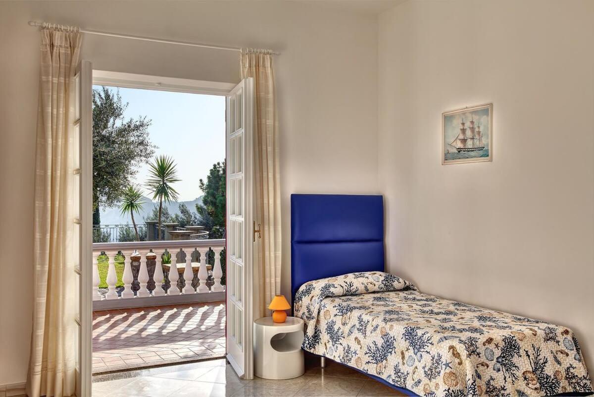 マッサ・ルブレンセ Relais Mamma Mia Sea Views Pool & Terracesヴィラ エクステリア 写真